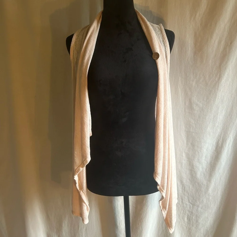 Bobeau 1-Button Pale Pink Wrap Vest Ultra Soft Cardigan EUC Nordstrom Favorite!